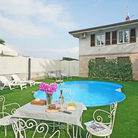 Apartment Jessica Con Piscina Privata